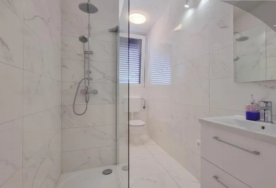 אומאג Bella Apartment